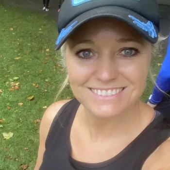 Dr Bella Smith
