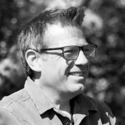 Simon Jones