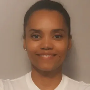 Lucinda De Barros Raposo