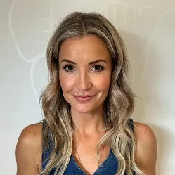 Helen Skelton