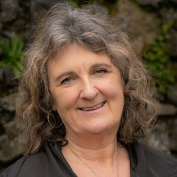 Dee Sewell