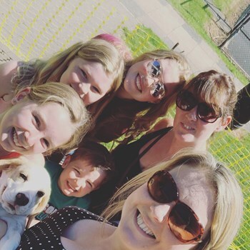 Team Hoddle!! (Cat, Donna, Nancy, Elinor, Emily, Dylan, Murphy and Bassey!)