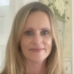 Angela Robinson