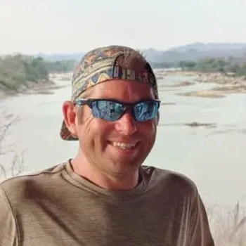 Guy Thompson